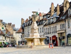 Photo paysage et monuments, Besançon - Besançon, Place de la révolution.
