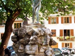 Photo paysage et monuments, Ornans - Ornans-25.Place Courbet.