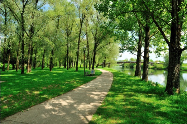 Photo Voujeaucourt - Sur les bords du Doubs à Voujeaucourt