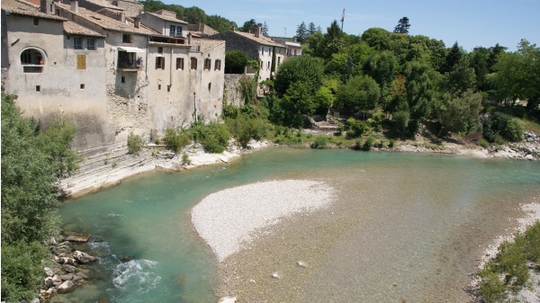 Photo Aouste-sur-Sye - la rivière la drome