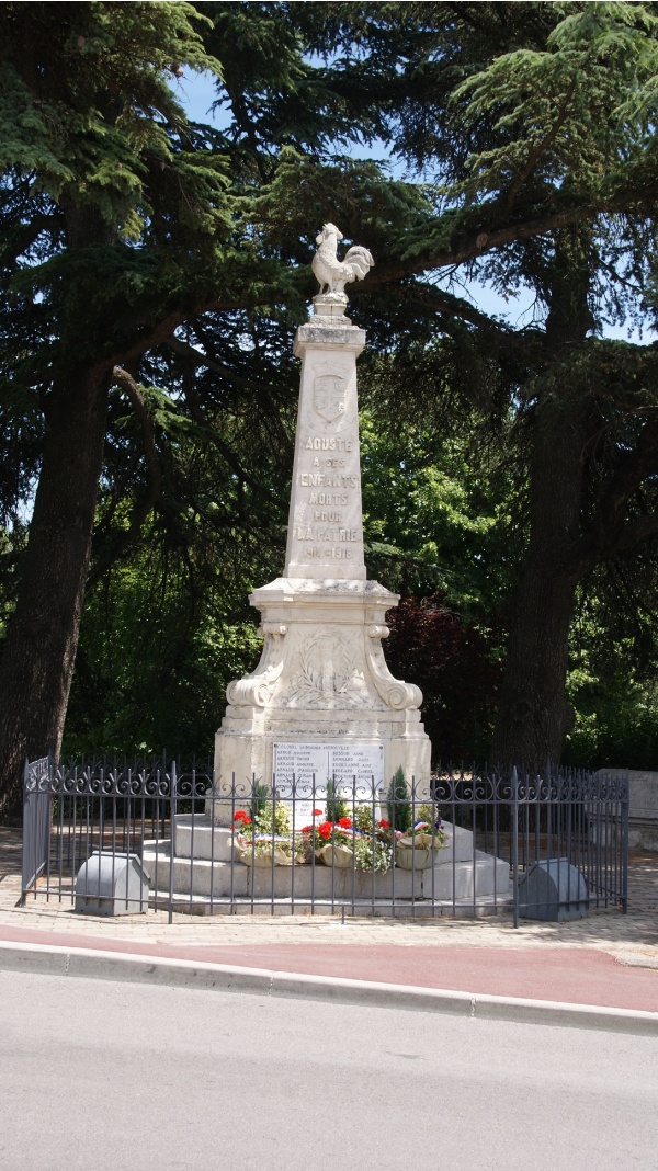 Photo Aouste-sur-Sye - le monument aux morts