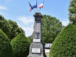 Photo paysage et monuments, Beaufort-sur-Gervanne - le monument aux morts
