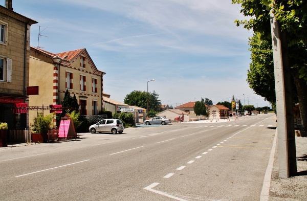 Photo La Bégude-de-Mazenc - La Commune