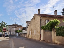 Photo paysage et monuments, Bésayes - le village