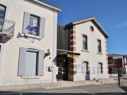 Photo paysage et monuments, Bésayes - la mairie