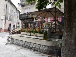 Photo paysage et monuments, Châtillon-en-Diois - la Fontaine