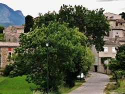 Photo paysage et monuments, Francillon-sur-Roubion - La Commune