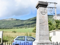 Photo paysage et monuments, Jonchères - le Monument Aux Morts
