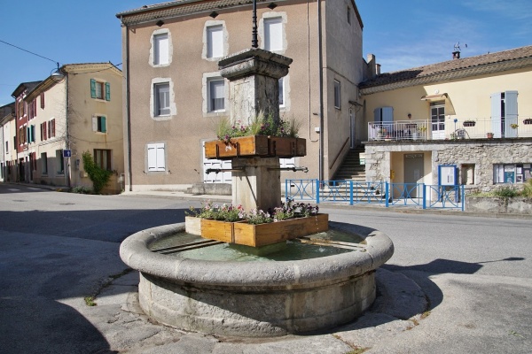 Photo Luc-en-Diois - la Fontaine