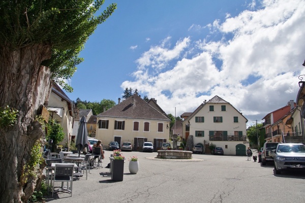Photo Lus-la-Croix-Haute - le Village