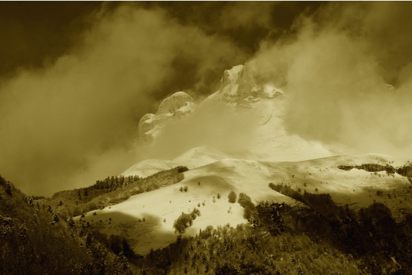 Photo Lus-la-Croix-Haute - Montagne sauvage, turbulente, le Grand Ferrand 2 759 m