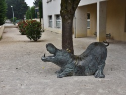 Photo paysage et monuments, Montélier - la  statue