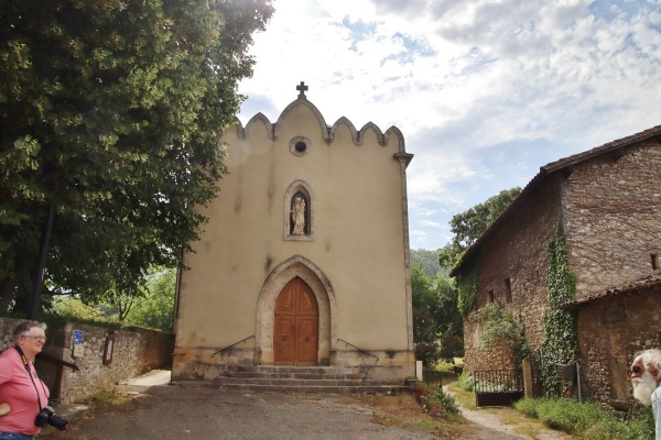 Photo Ourches - église saint Didier