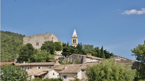 Photo Le Pègue - la commune