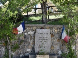 Photo paysage et monuments, Pennes-le-Sec - le Monument Aux Morts