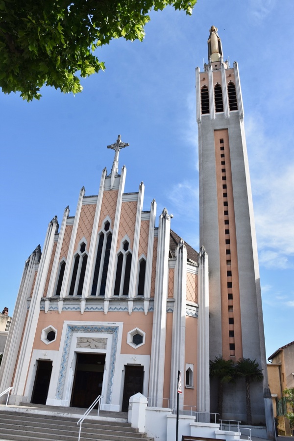 Photo Romans-sur-Isère - collégiale Saint Barnard