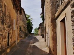 Photo paysage et monuments, Roussas - le Village