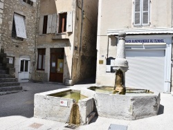 Photo paysage et monuments, Saillans - la Fontaine