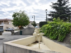 Photo paysage et monuments, Saint-Bardoux - la fontaine