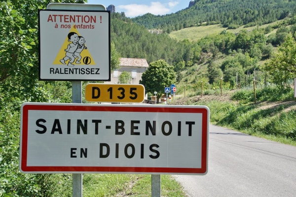 Photo Saint-Benoit-en-Diois - saint benoit en diois (26340)