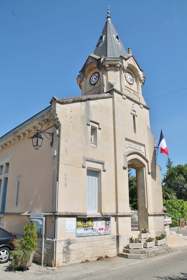 Photo Saint-Pantaléon-les-Vignes - église Saint pantaléon