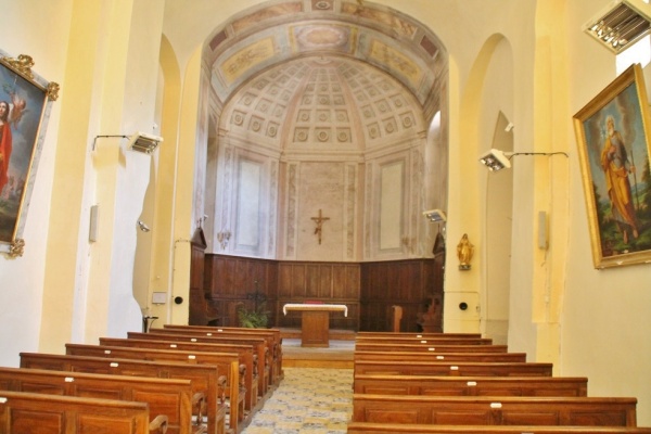 Photo Saint-Pantaléon-les-Vignes - église Saint pantaléon