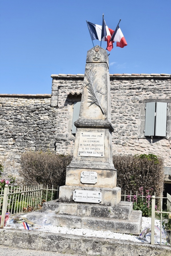 Photo Saint-Restitut - le Monument Aux Morts