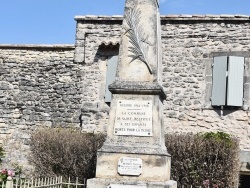 Photo paysage et monuments, Saint-Restitut - le Monument Aux Morts