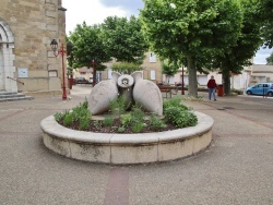 Photo paysage et monuments, Saint-Uze - la fontaine