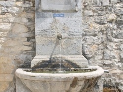 Photo paysage et monuments, Sauzet - la fontaine