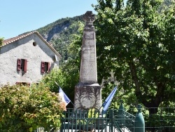 Photo paysage et monuments, Treschenu-Creyers - le Monument Aux Morts