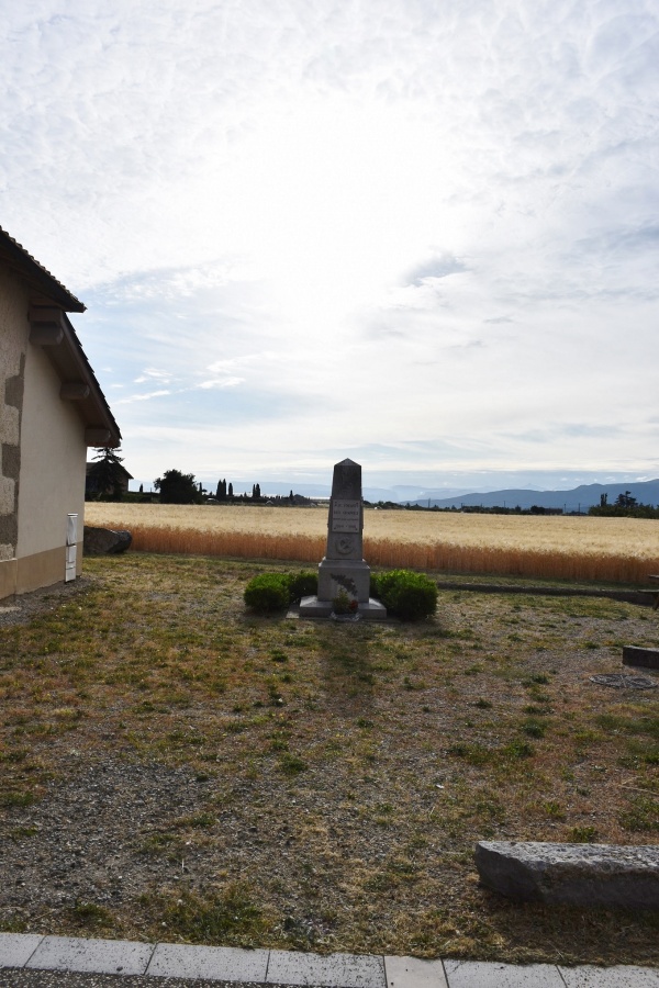 Photo Granges-les-Beaumont - le monument aux morts