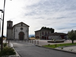 Photo paysage et monuments, Granges-les-Beaumont - le village