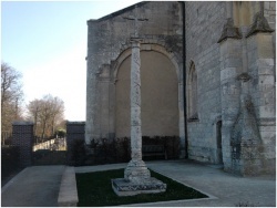 Photo paysage et monuments, Anet - Croix du cimetière d'Anet (28)