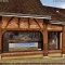 Photo Brou - Passage Bisson - une jolie petite maison (un musée) à pans de bois.