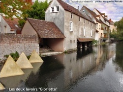 Photo paysage et monuments, Chartres - Deux anciens lavoirs "Gloriette" au bord de l'Eure