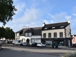 Photo paysage et monuments, Briec - le village