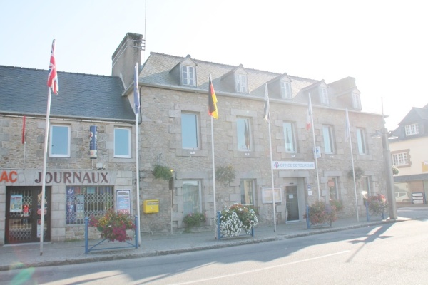 Photo Cléder - la mairie