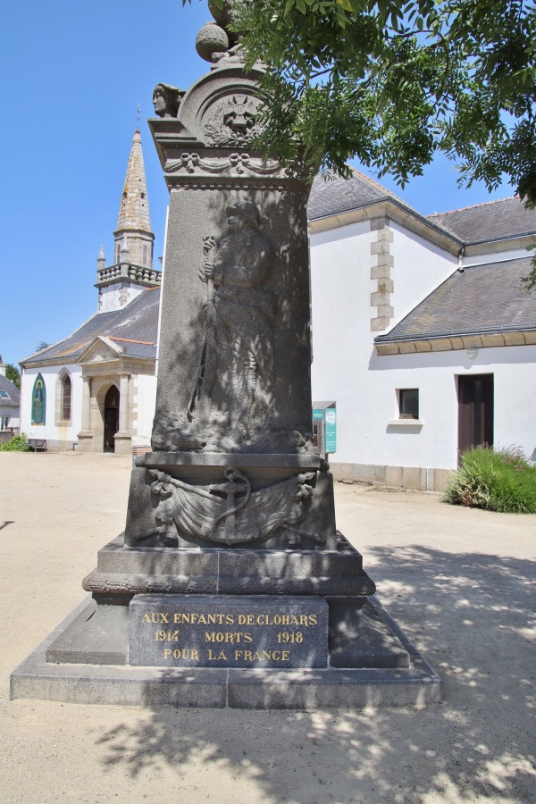 Photo Clohars-Carnoët - le monument aux morts