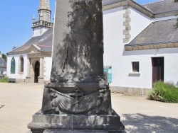 Photo paysage et monuments, Clohars-Carnoët - le monument aux morts