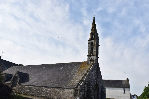 Photo Gourlizon - église saint Cornely