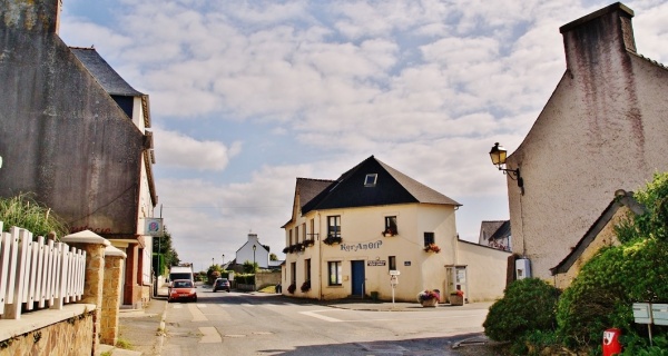 Photo Henvic - La Commune