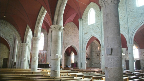 église saint Thuriau