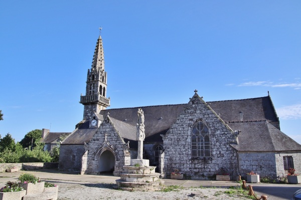 Photo Leuhan - église saint Theleau