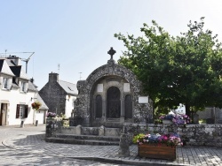 Photo paysage et monuments, Loctudy - le monument aux morts