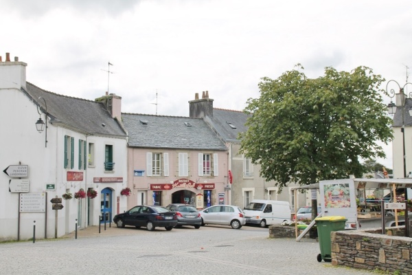 Photo La Roche-Maurice - le village