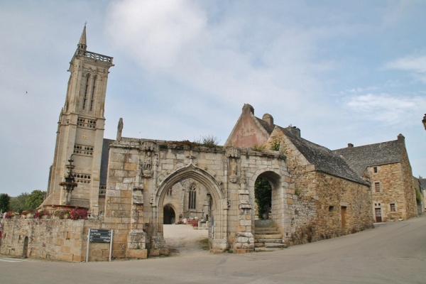 Photo Saint-Jean-du-Doigt - église Saint Jean Baptiste