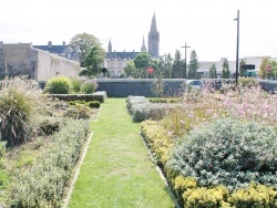 Photo paysage et monuments, Saint-Pol-de-Léon - Jardin