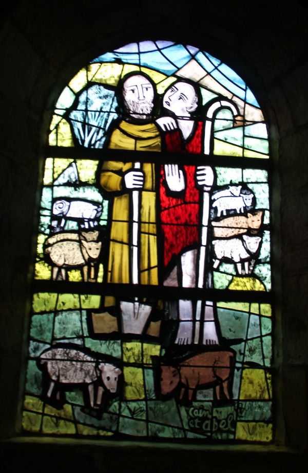 Photo Saint-Pol-de-Léon - Vitraux Chapelle Notre dame du Kreisker