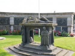 Photo paysage et monuments, Saint-Pol-de-Léon - Monuments Aux Morts